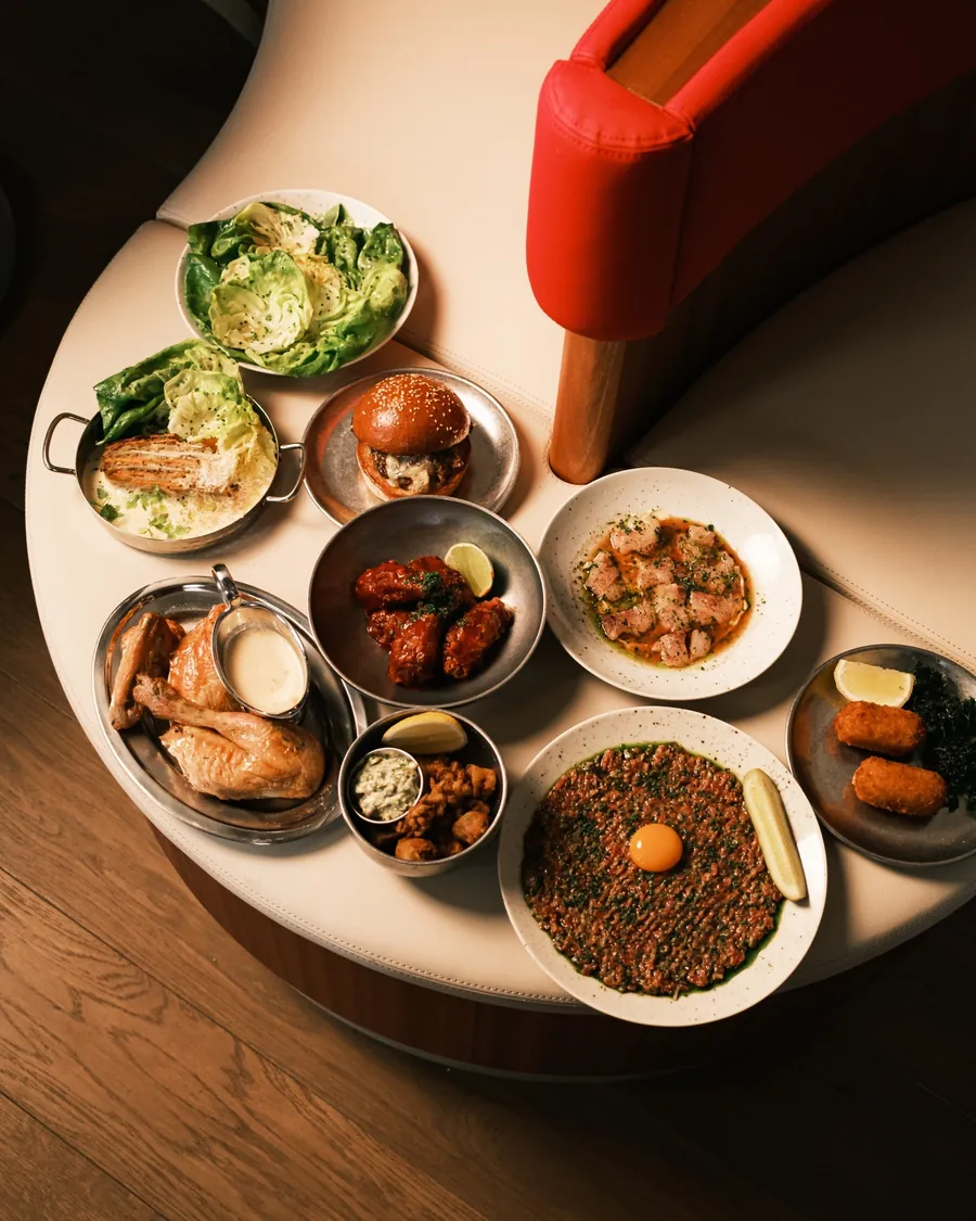A sharing table of Stella classics